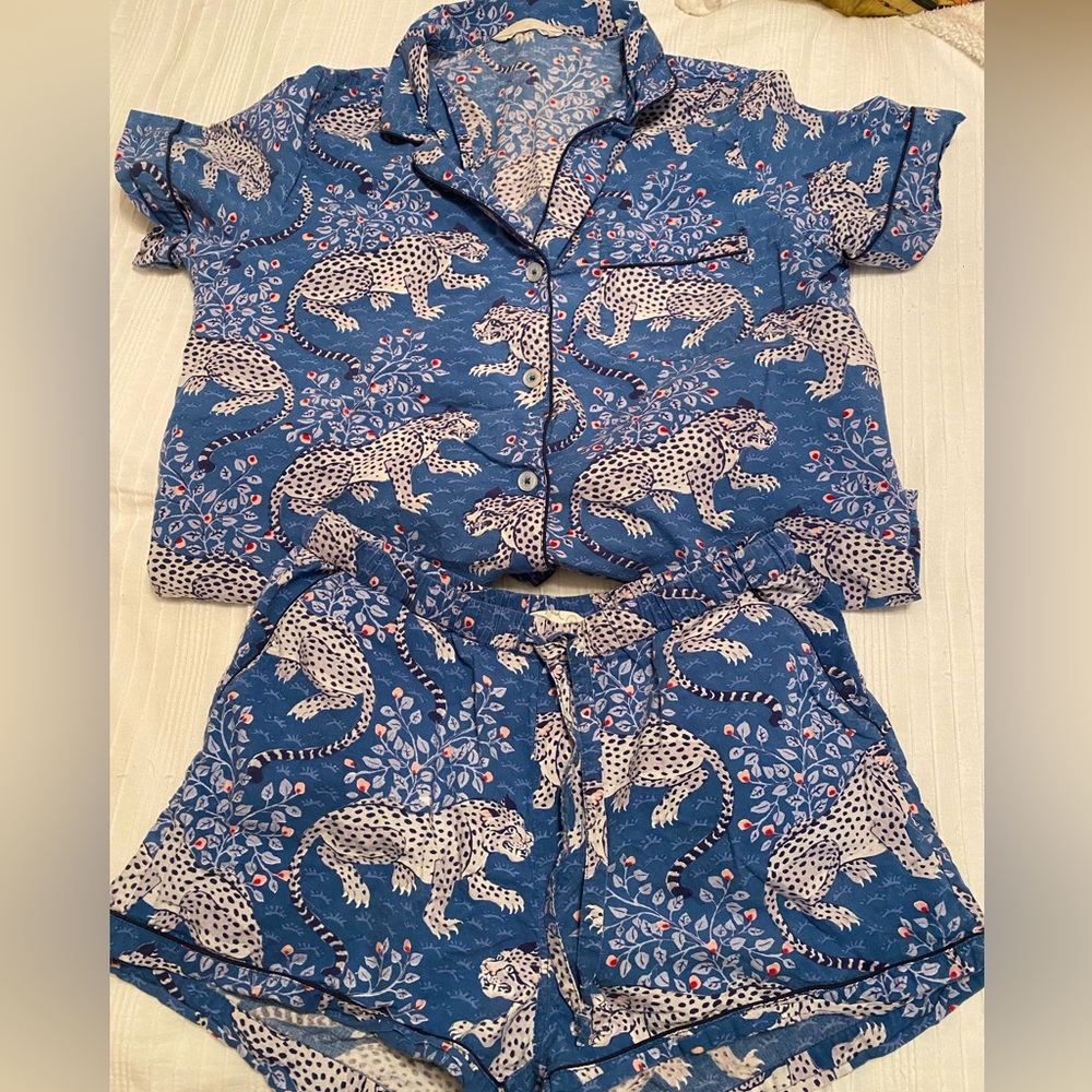 Printfresh women’s size small matching pjs